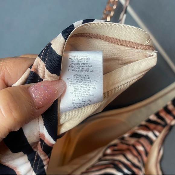 NEW LYSA Sexy PLUS Size 3X Tiger Print Cutout Swimsuit with Chain Accent - Picture 12 of 12